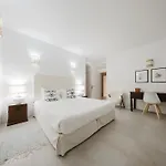 Villa Valentina Amaro Goncalves
