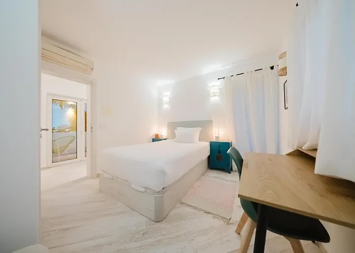 Valentina * Amaro Goncalves